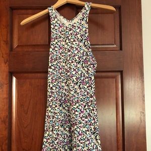 Women’s dress